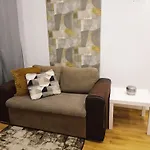 Center Two With Fireplace- Quiet Location- Up To Five Guests - Self Check-in- Free Parking * Riga
