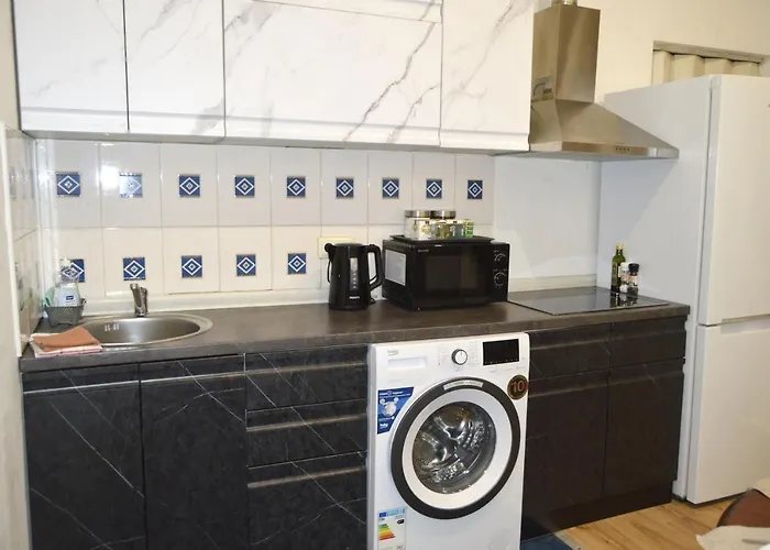 Dzīvoklis Center Two With Fireplace- Quiet Location- Up To 5 Guests - Self Check-in- Free Parking