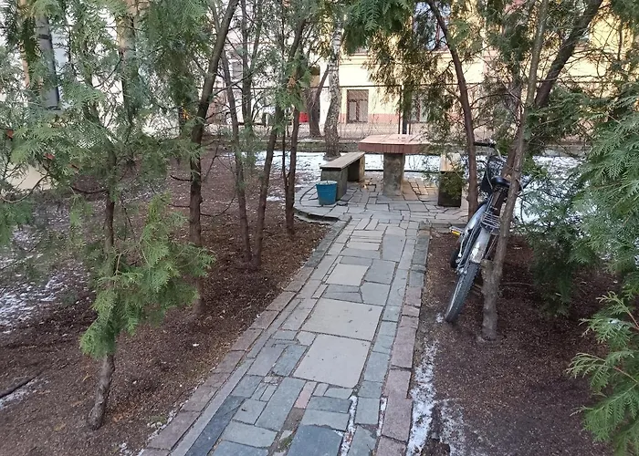 Center Two With Fireplace- Quiet Location- Up To 5 Guests - Self Check-in- Free Parking * Riga