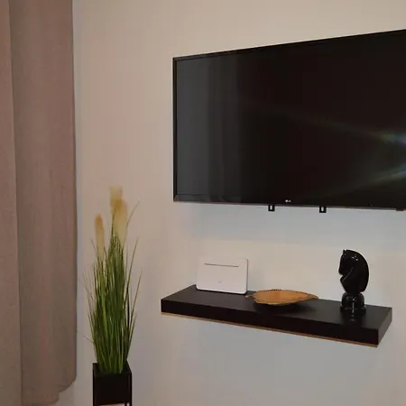 公寓 Center Two With One Bedroom, Up To 5 Guests, Self Check-in, Free Parking 里加