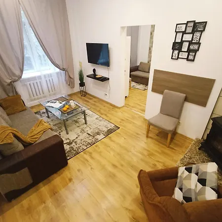 Center Two With One Bedroom, Up To 5 Guests, Self Check-in, Free Parking 公寓 里加
